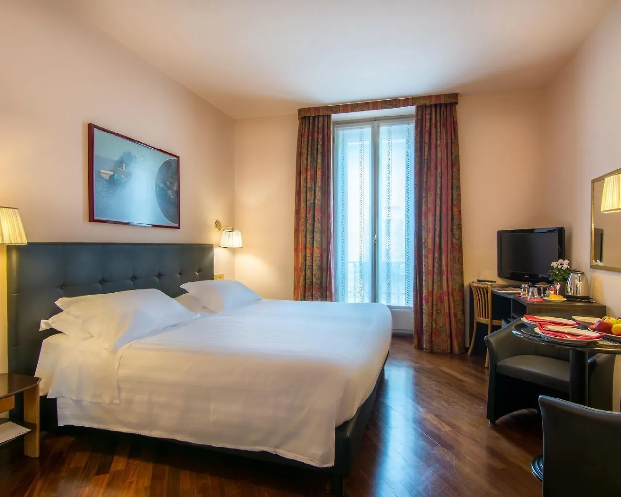 Hotel Regina Mailand 4*,